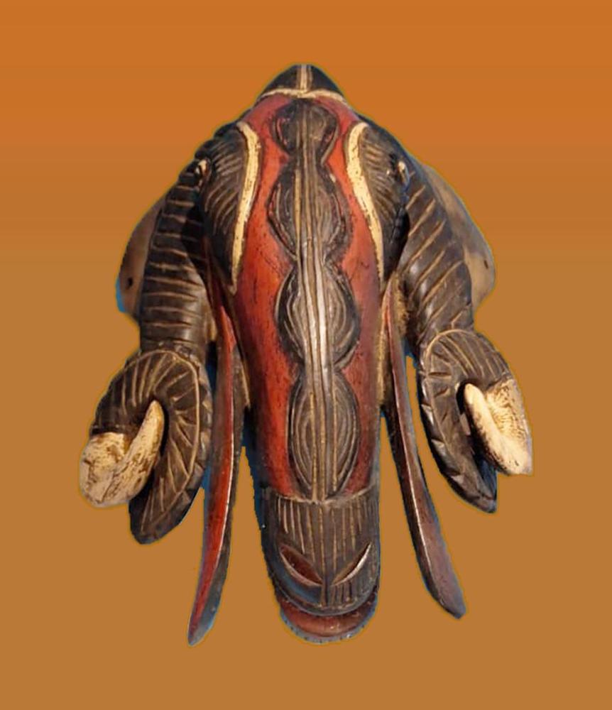 Masque baoulé à motifs bélier